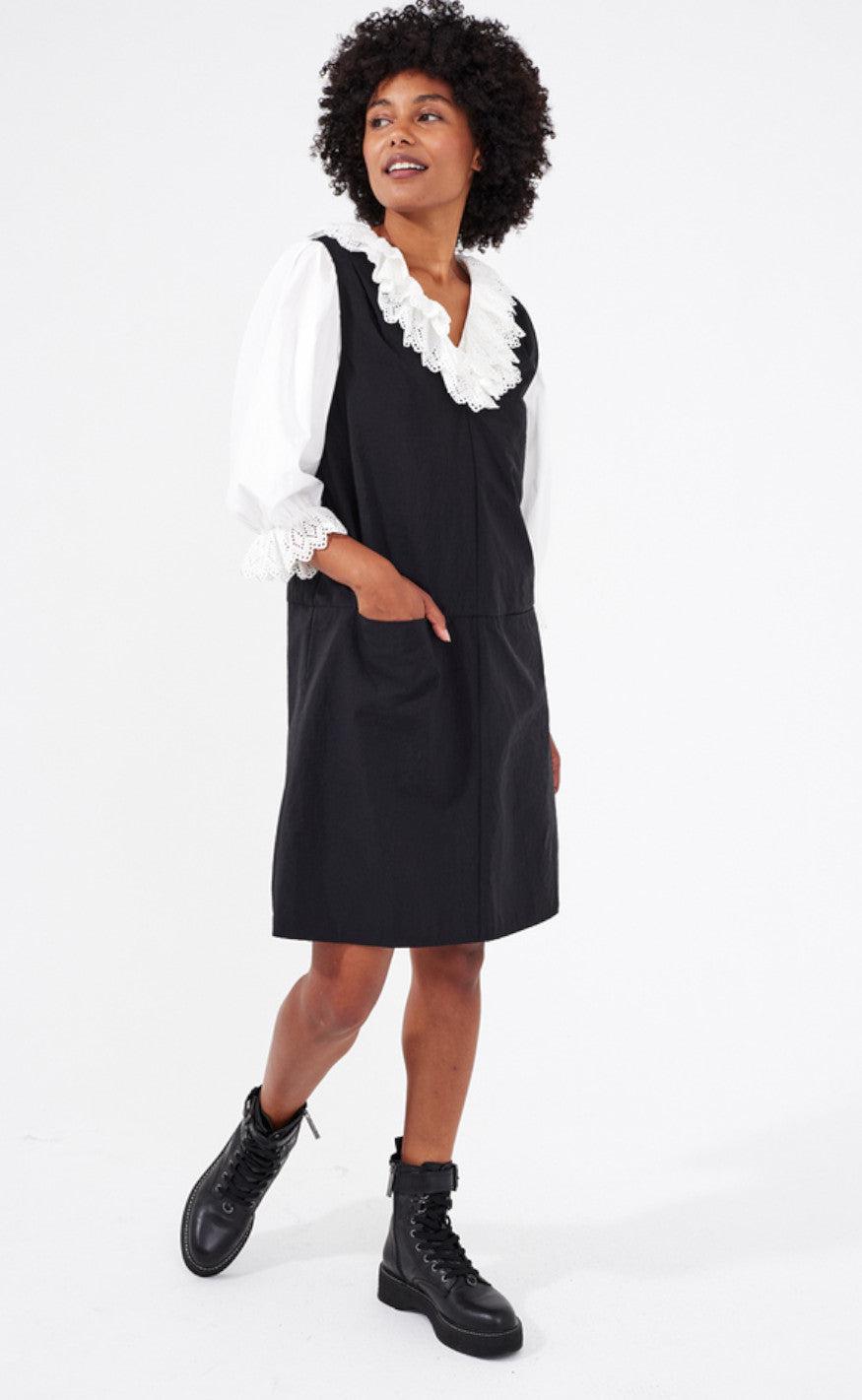 Freequent Kjole - Coolest Spencer - Black