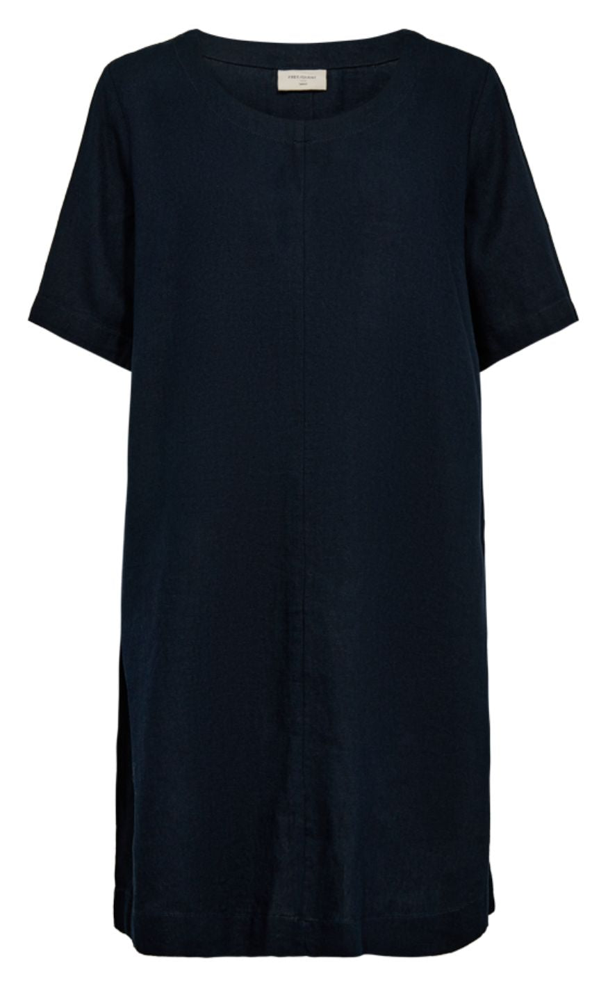 Freequent Kjole - Lava Button Back - Navy Blazer