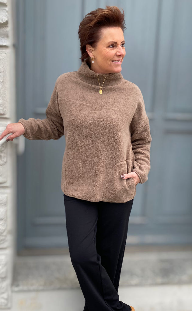 Freequent Pullover - Teddy - Desert Taupe