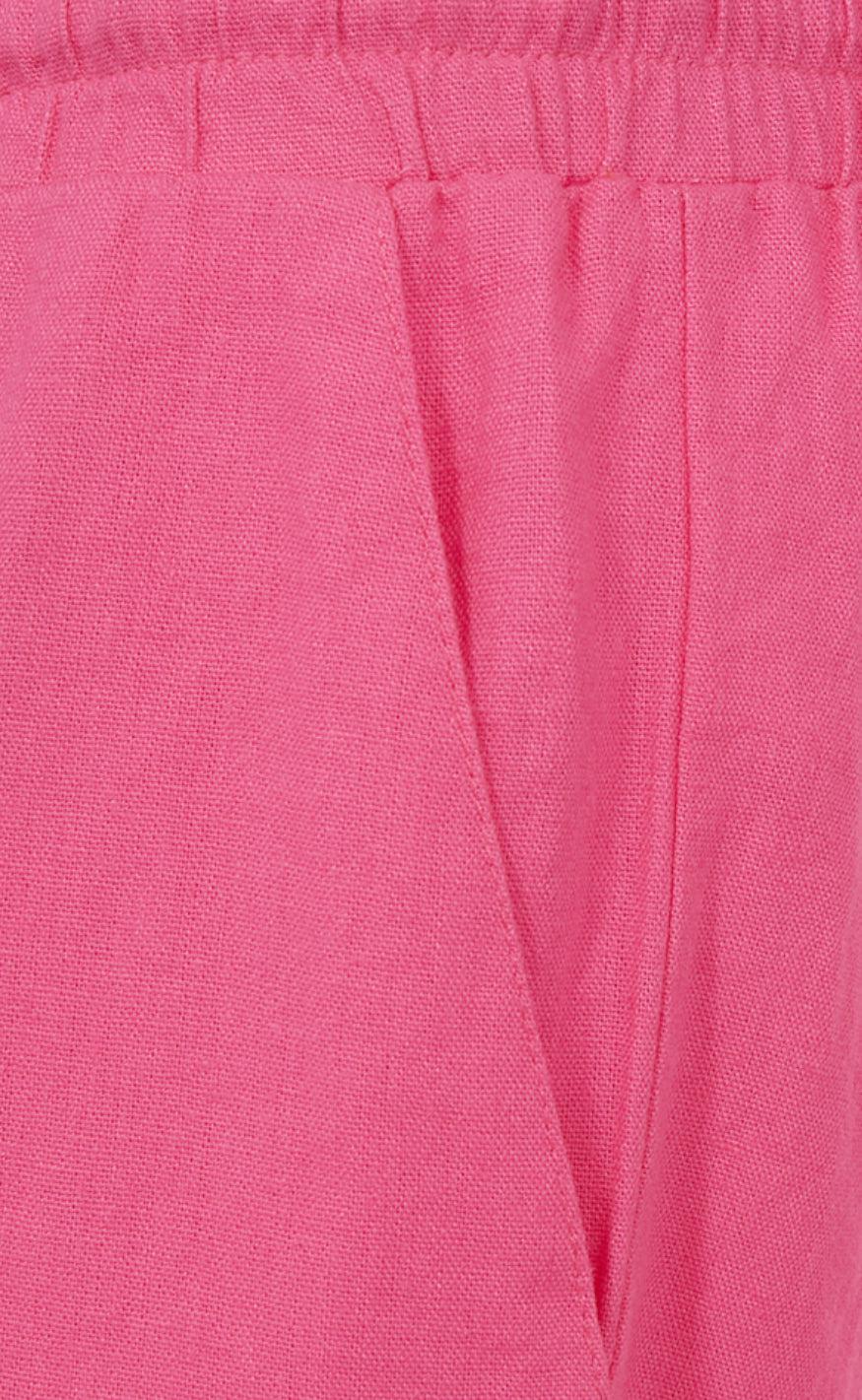 Freequent Shorts - Lava - Carmine Rose