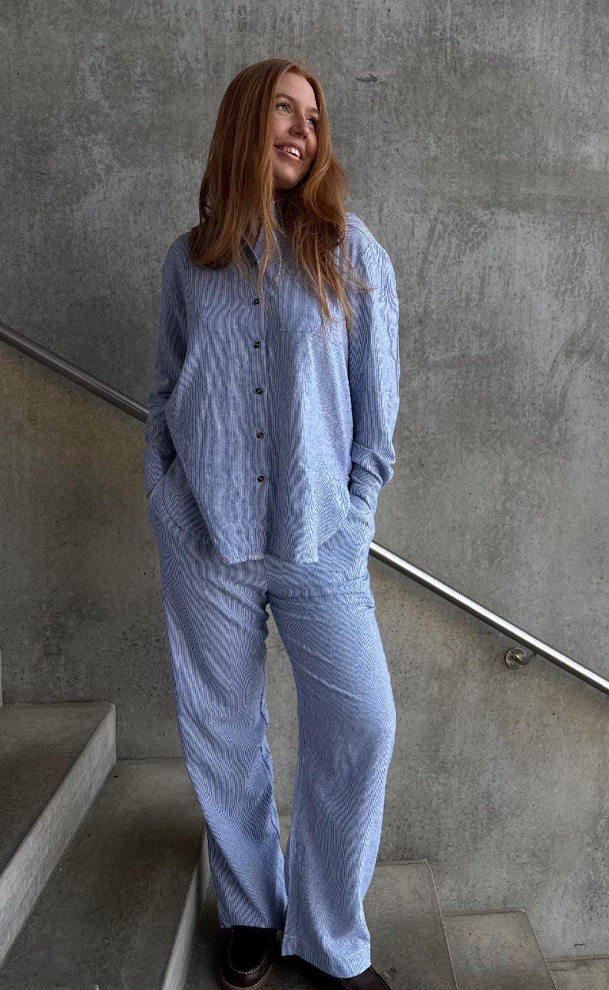 Freequent Skjorte - Lava - Off-white w. Nebulas Blue