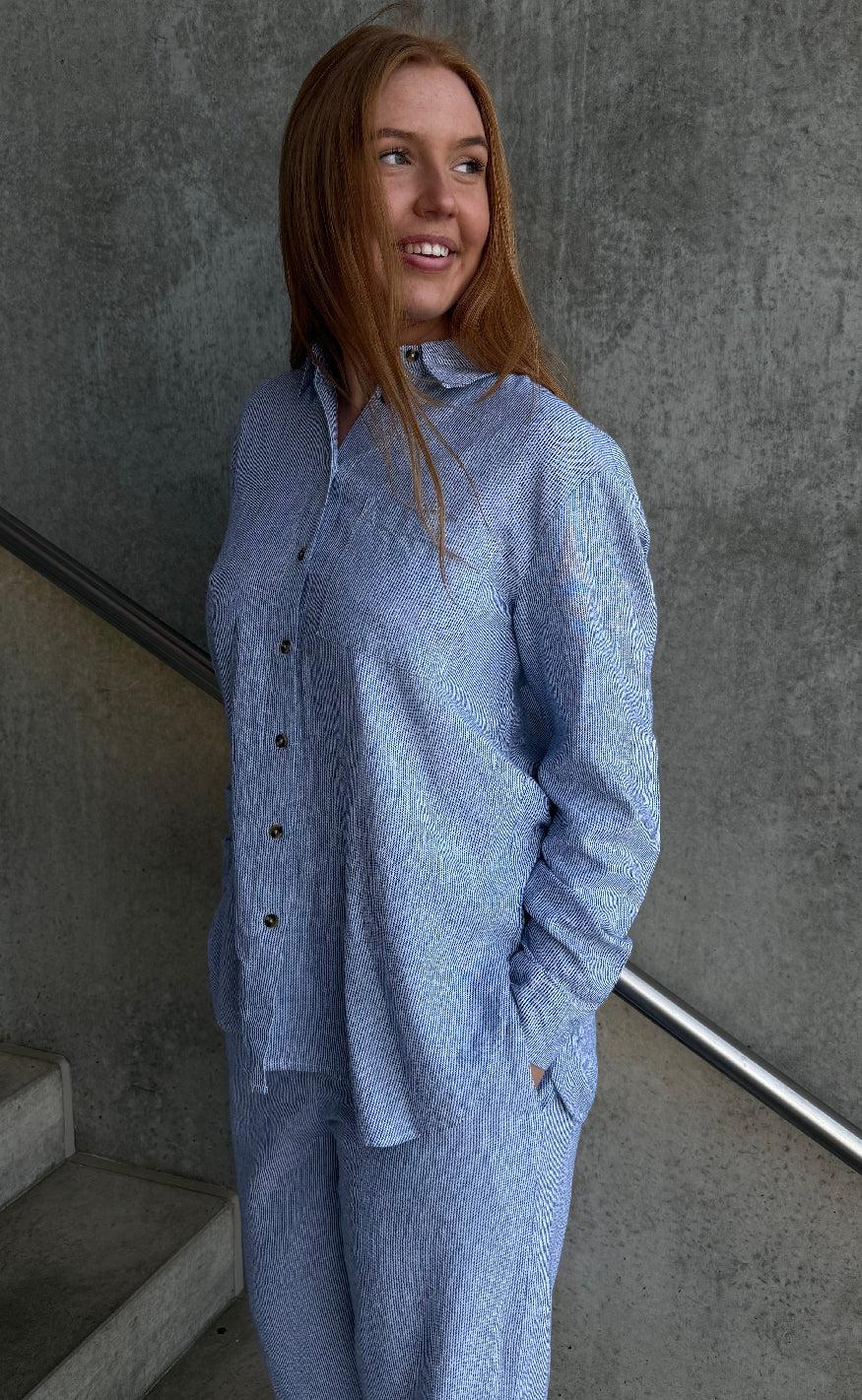 Freequent Skjorte - Lava - Off-white w. Nebulas Blue