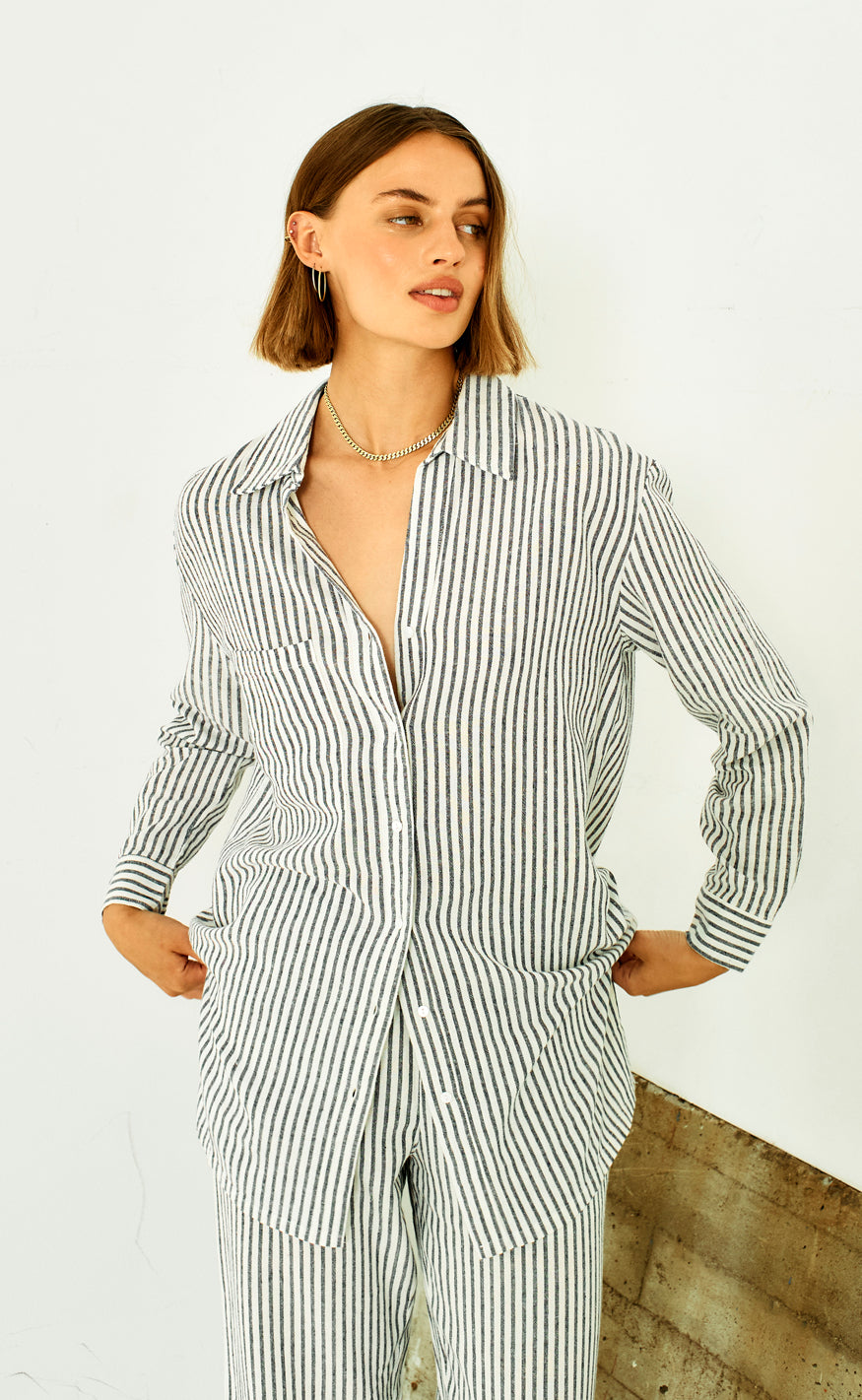 Freequent Skjorte - Lavisco - Star Off-white w. Navy Blazer