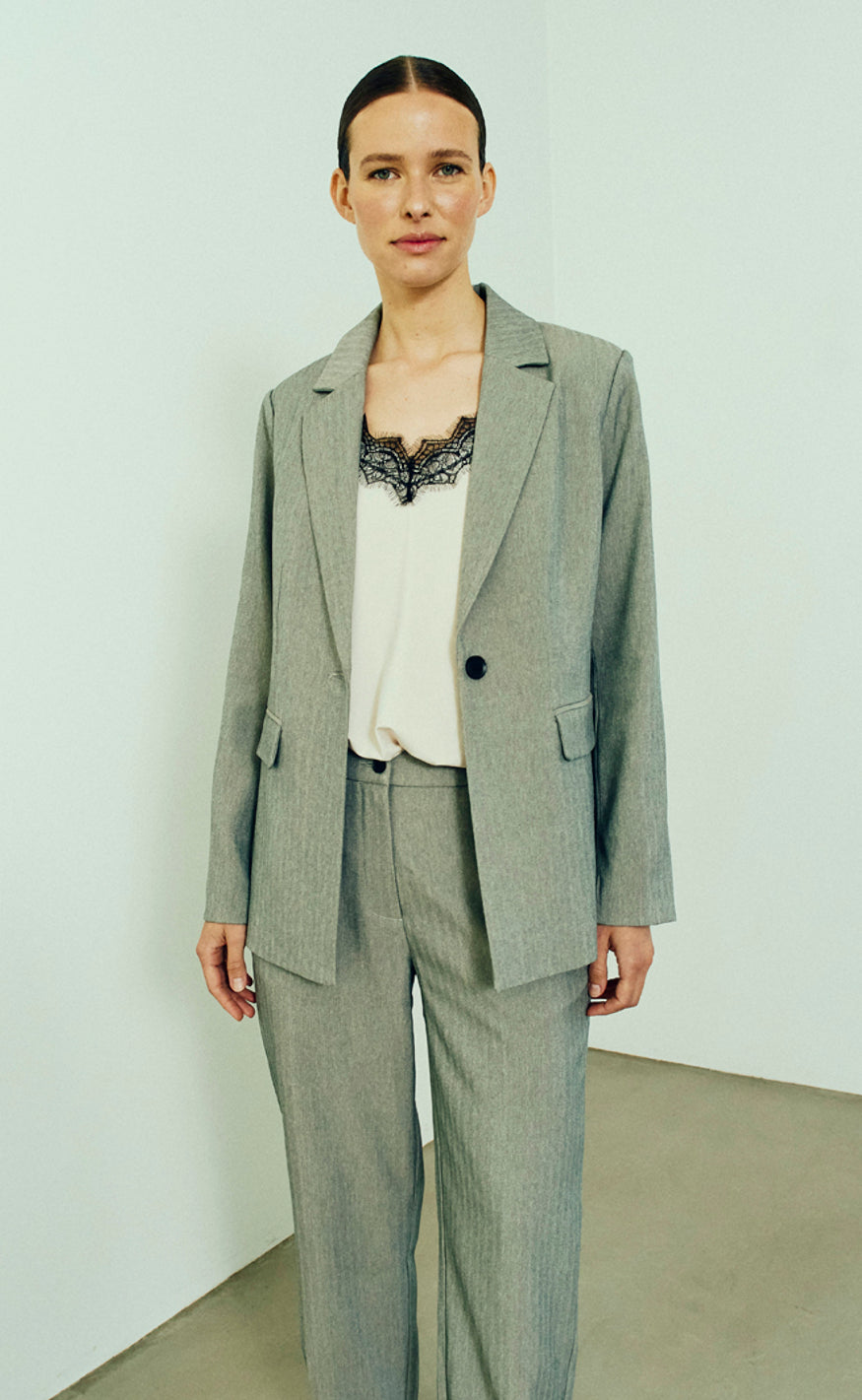 Freequent Top - Bicco Strap - Moonbeam w. Black