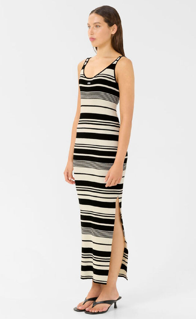 Gestuz Kjole - Stela - Black/Birch striped