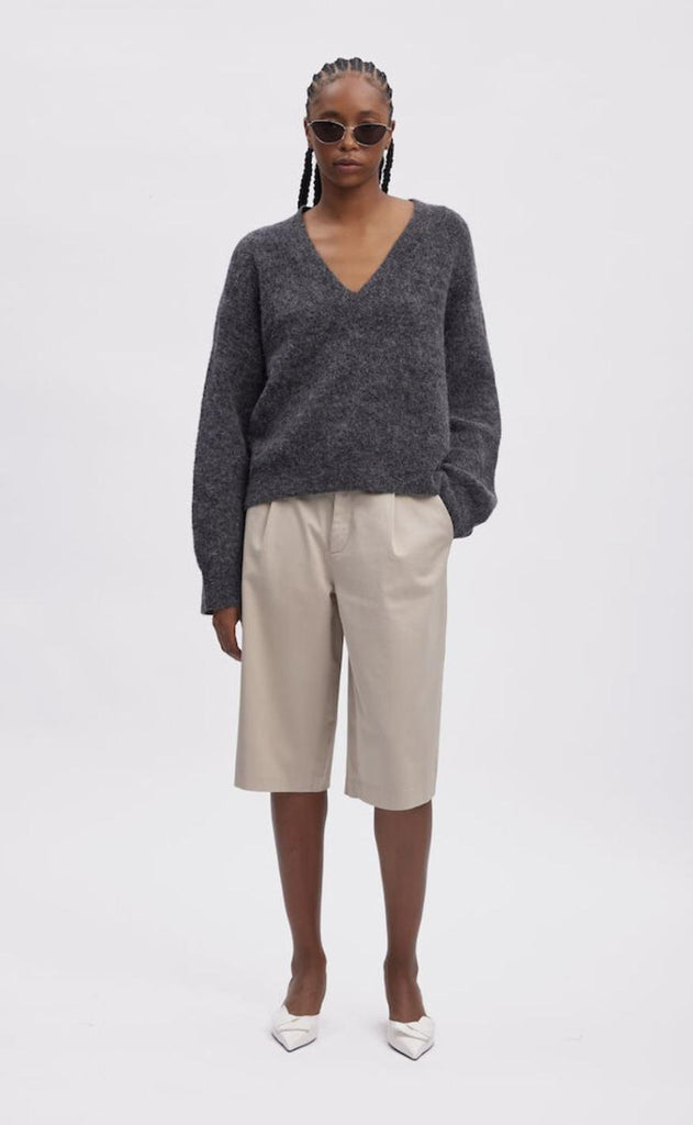 Gestuz Pullover - Alpha V-Neck - Charcoal melange