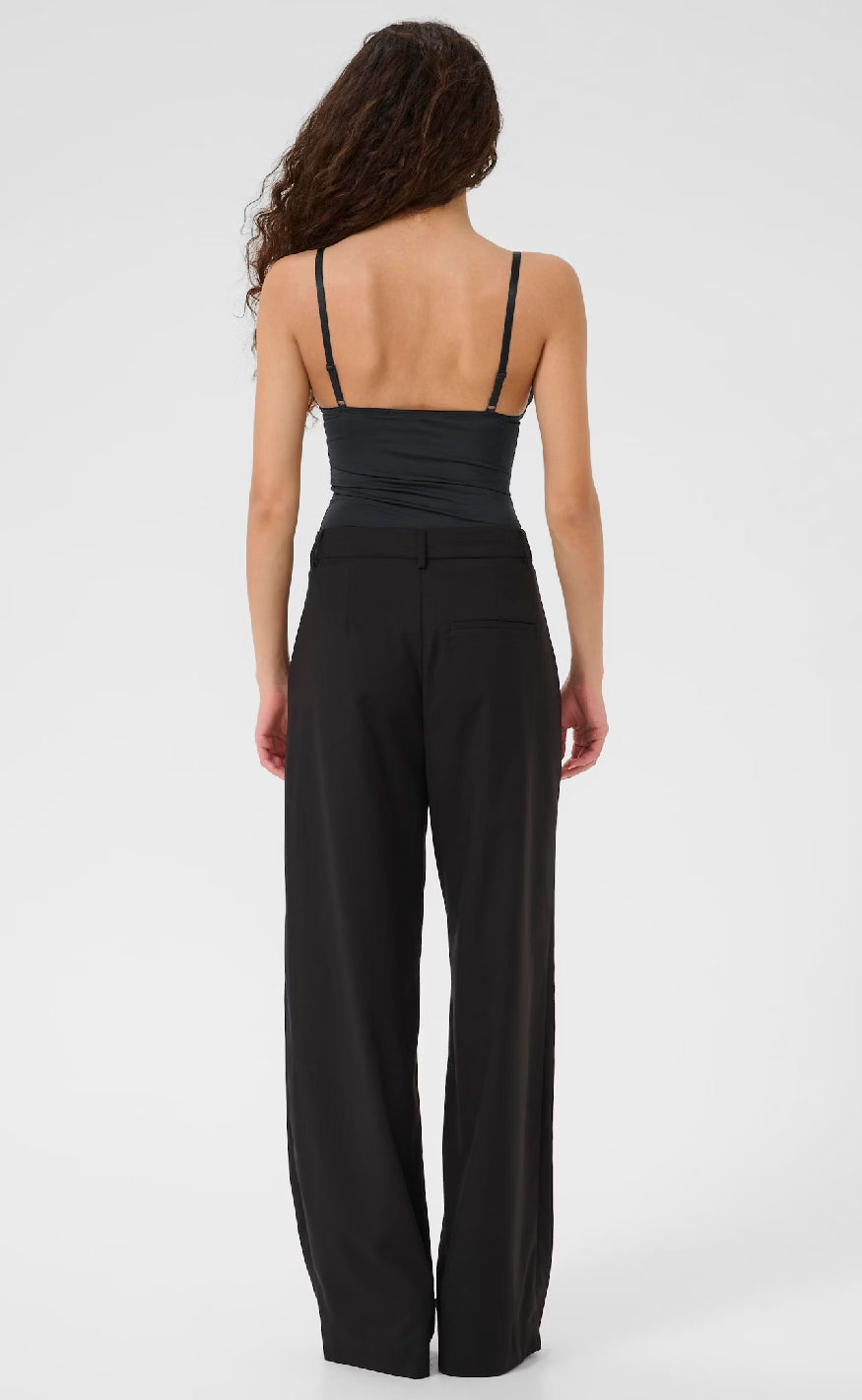 Gestuz Top - Cami - Black