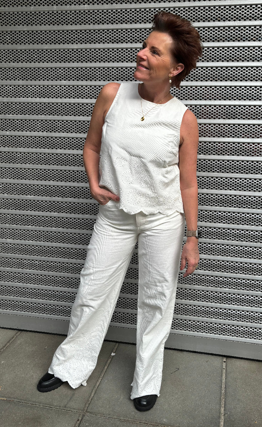 Global Funk Top - Rihne Scallop-G - White