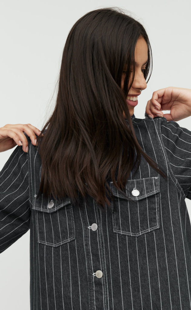 Global Funk Kjole - Mira-G - Dark Grey Pinstripe