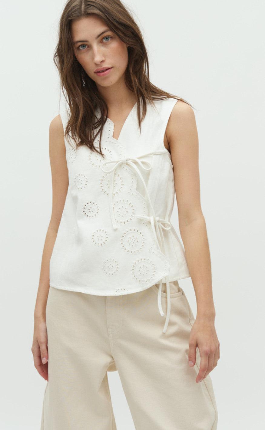 Global Funk Top - Ciana Scallop-G - White