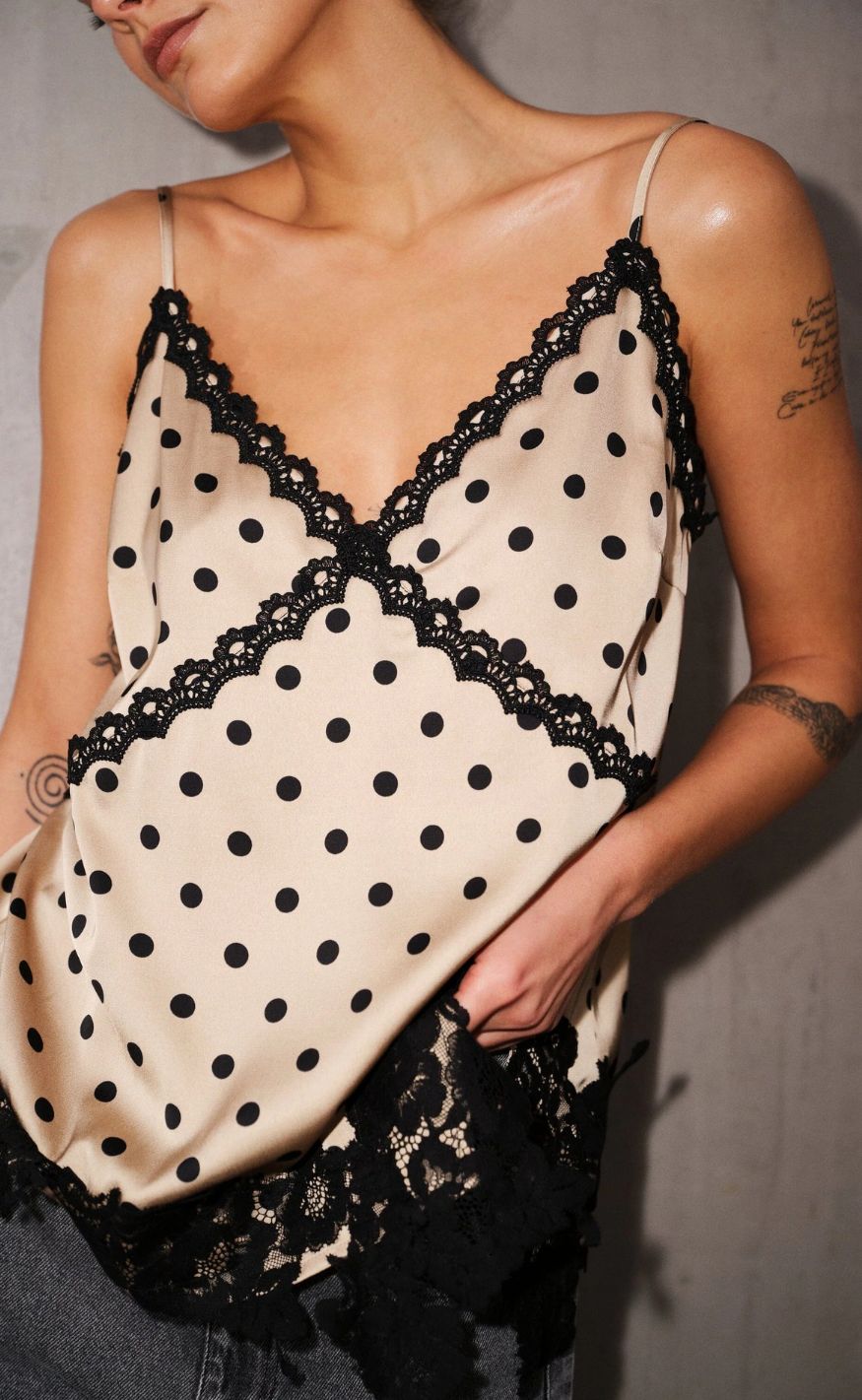 Gossia Top - Dagny Jo - Latte Black Dots