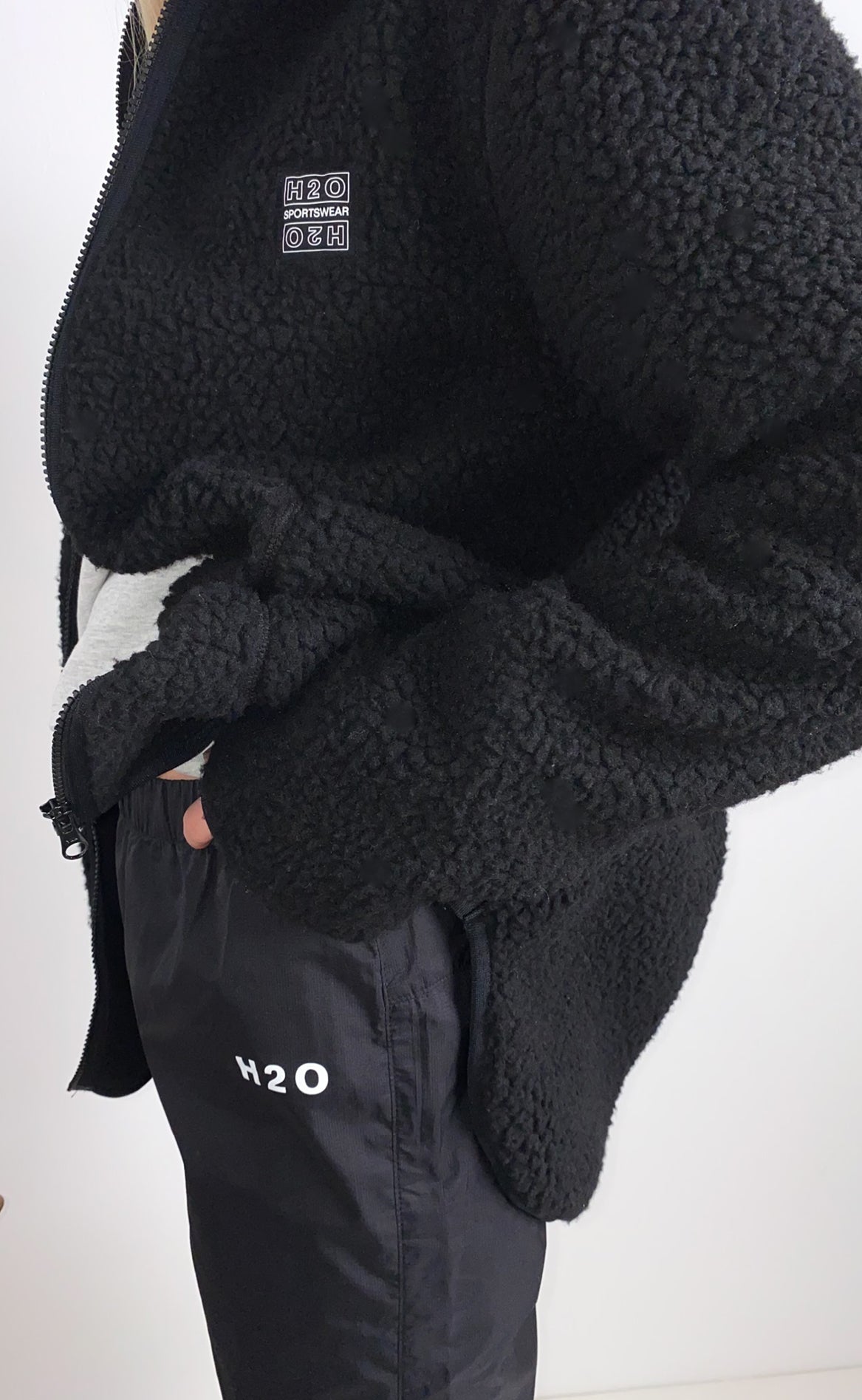 H2O Jakke - Langli Hooded Pile - Black