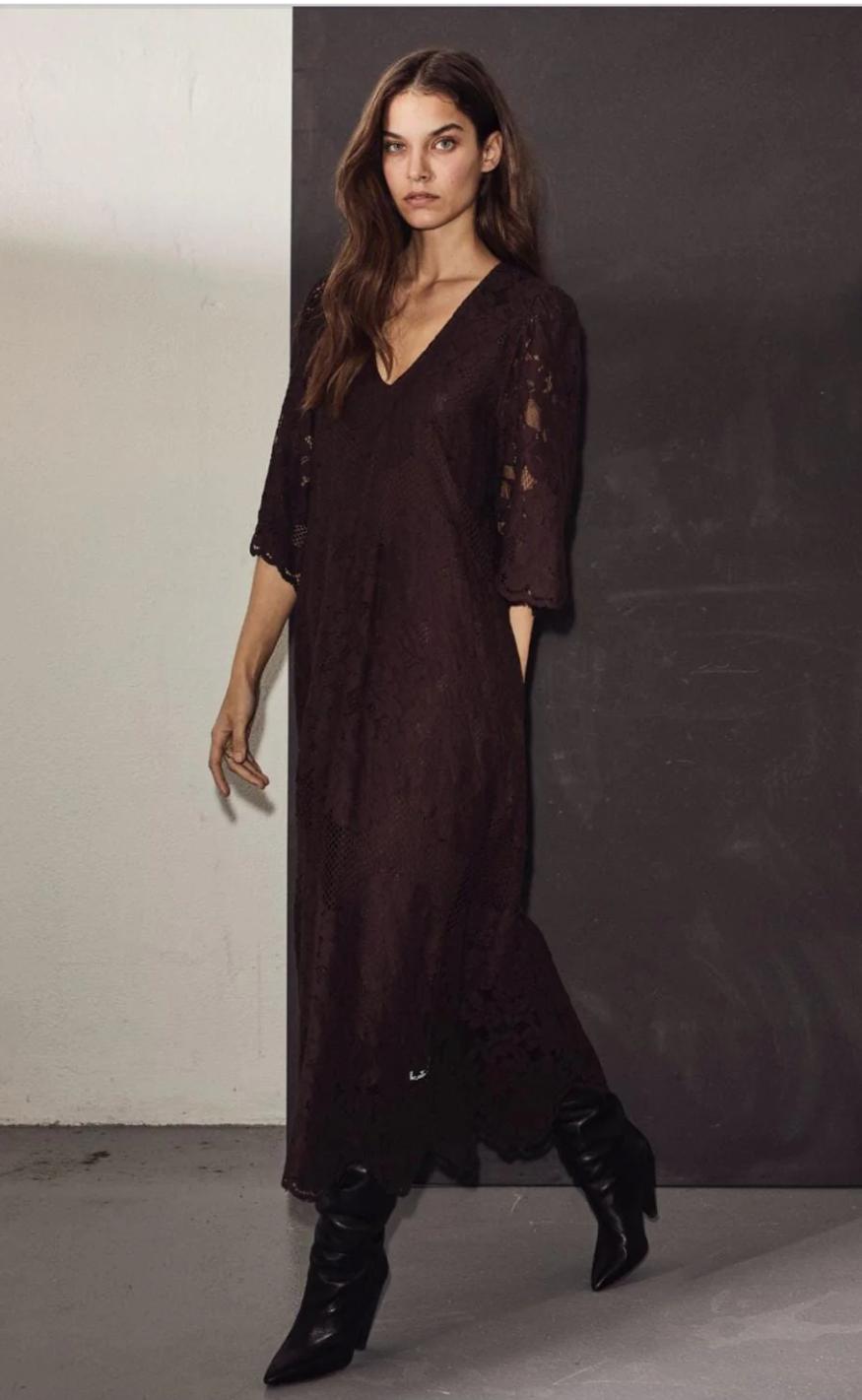 Haute L'Amitié Kjole - Curvey Lace Hem - Mocca