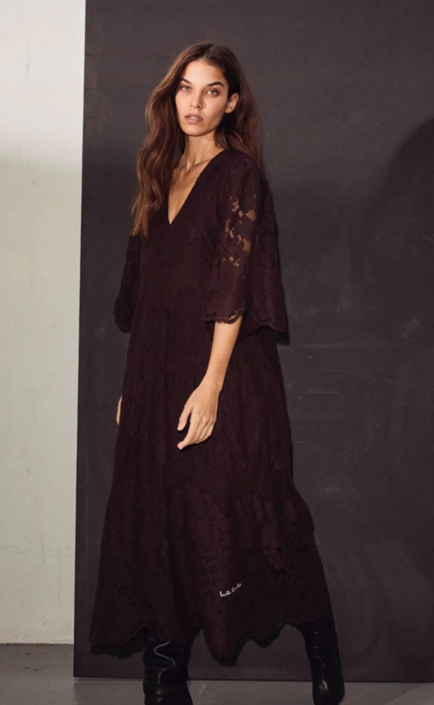 Haute L'Amitié Kjole - Curvey Lace Hem - Mocca