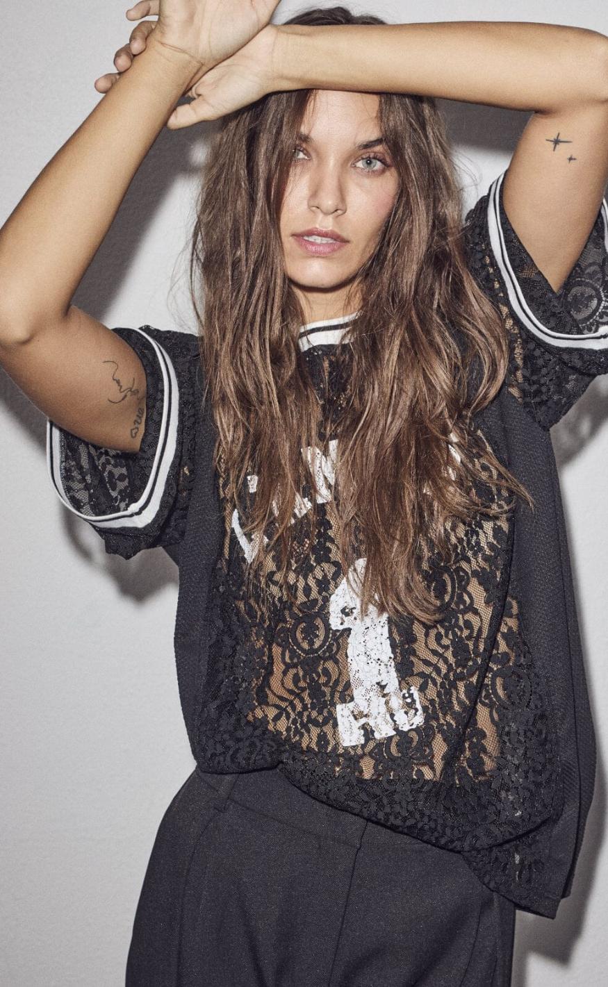 Haute L'Amitié T-Shirt - Lace Football - Black