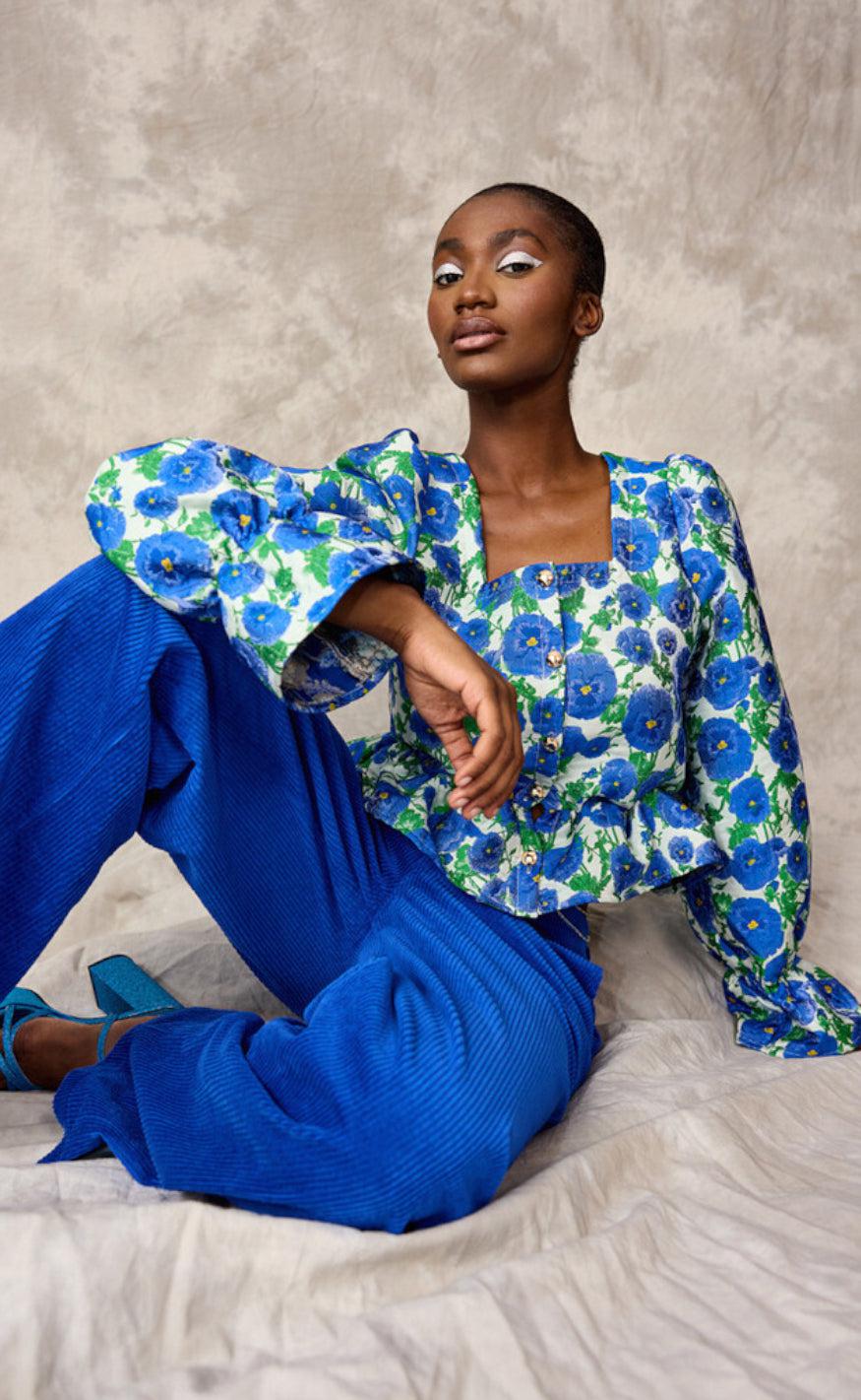 Hunkøn Bluse - Betty - Blue Floral