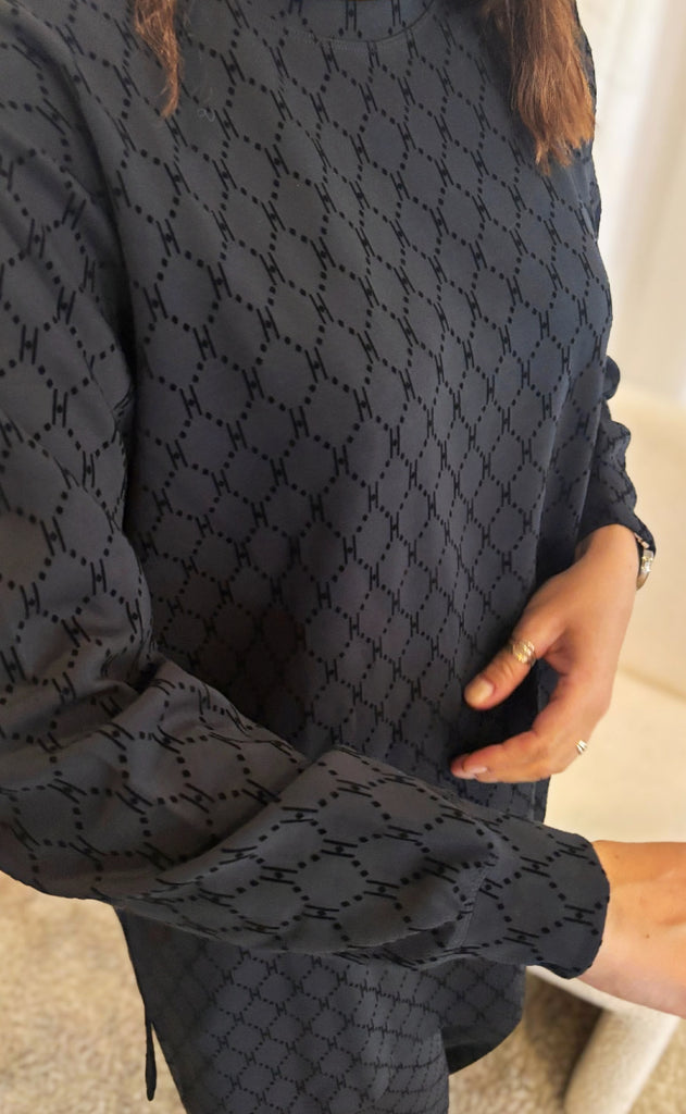 Hype The Detail Sweatshirt - 560-14 - Black