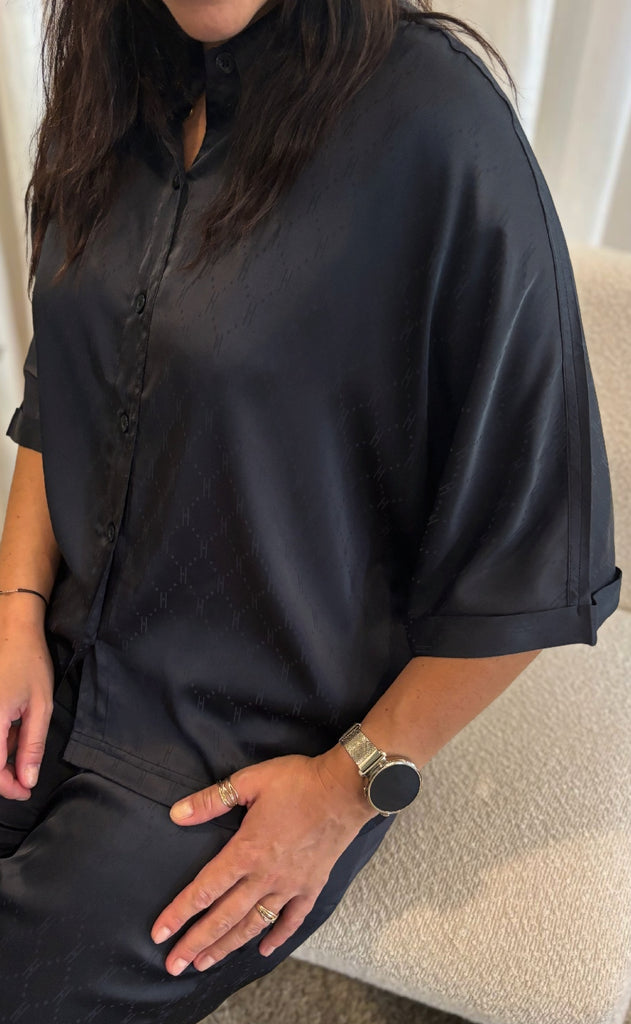 Hype The Detail T-Shirt - 560-2 - Black