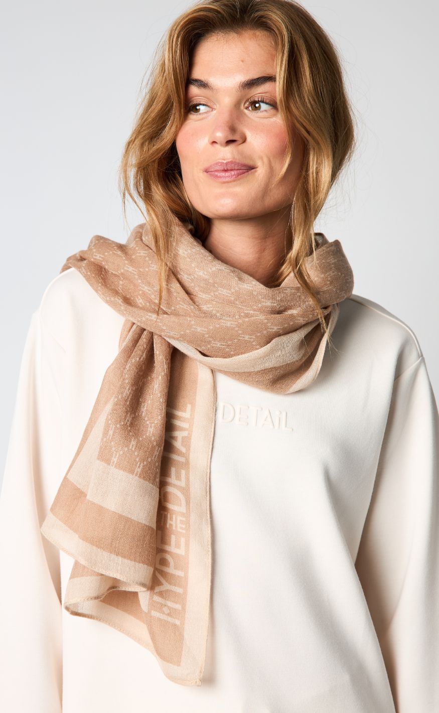 Hype The Detail Tørklæde - 950-83 - Beige