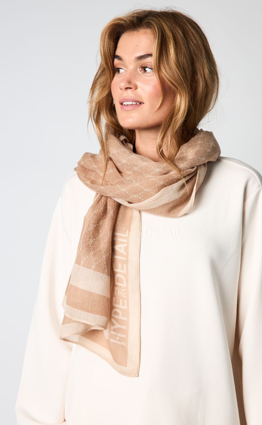 Hype The Detail Tørklæde - 950-83 - Beige