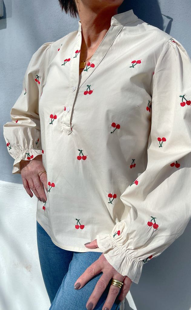 INA Copenhagen Bluse - Tiffany - Off White W. Cherry