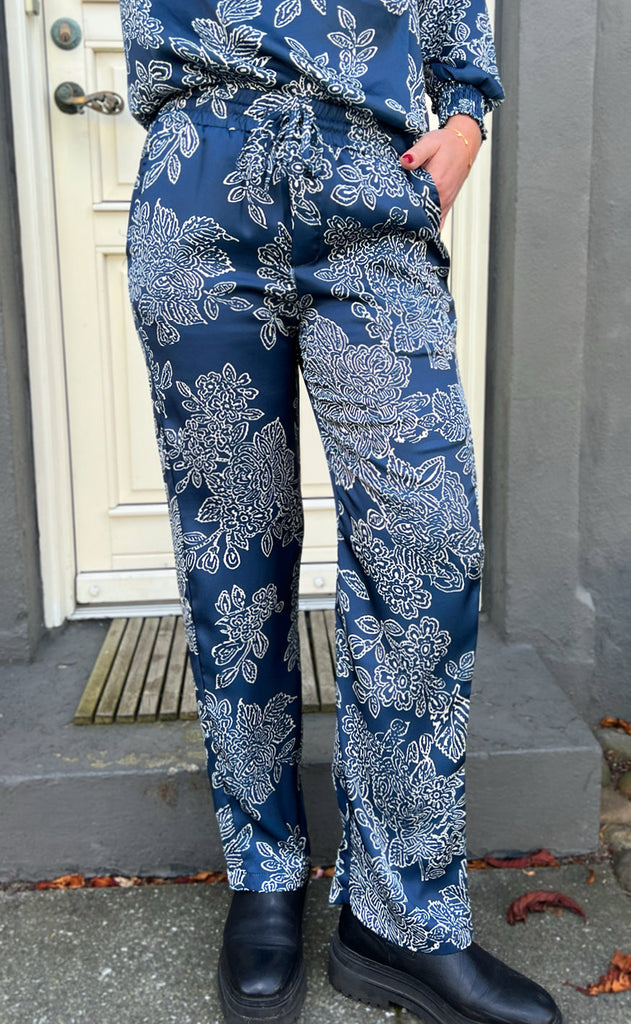 INA Copenhagen Bukser - Ida - Navy Blue Flower