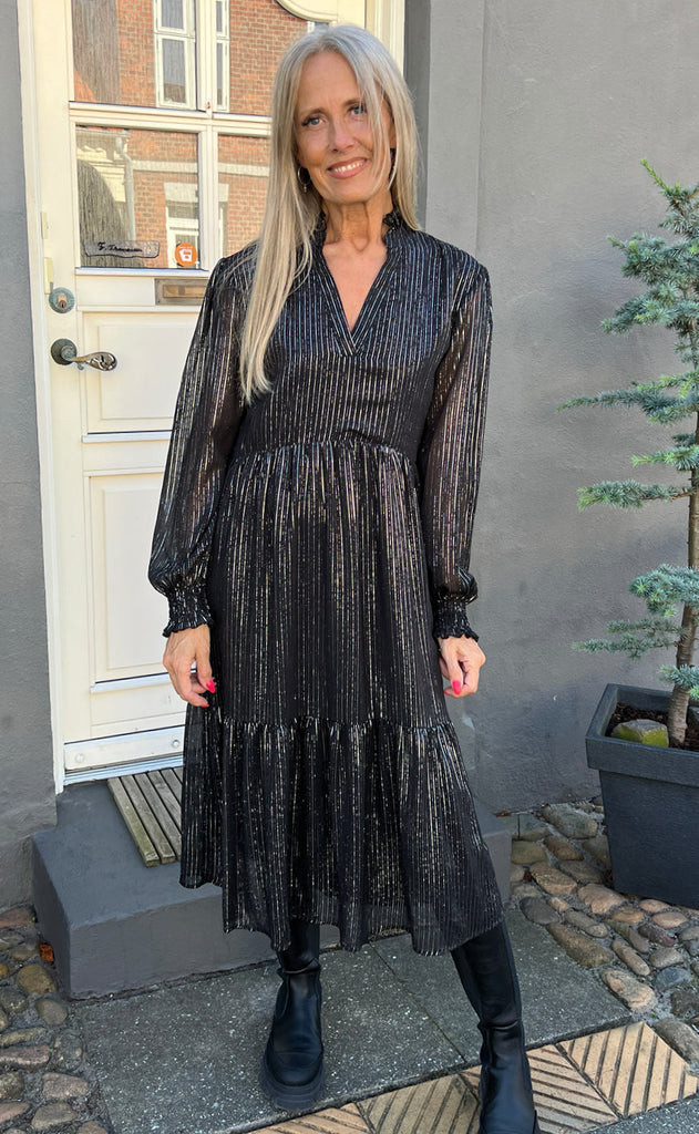 INA Copenhagen Kjole - Christel - Black W. Lurex Stripes