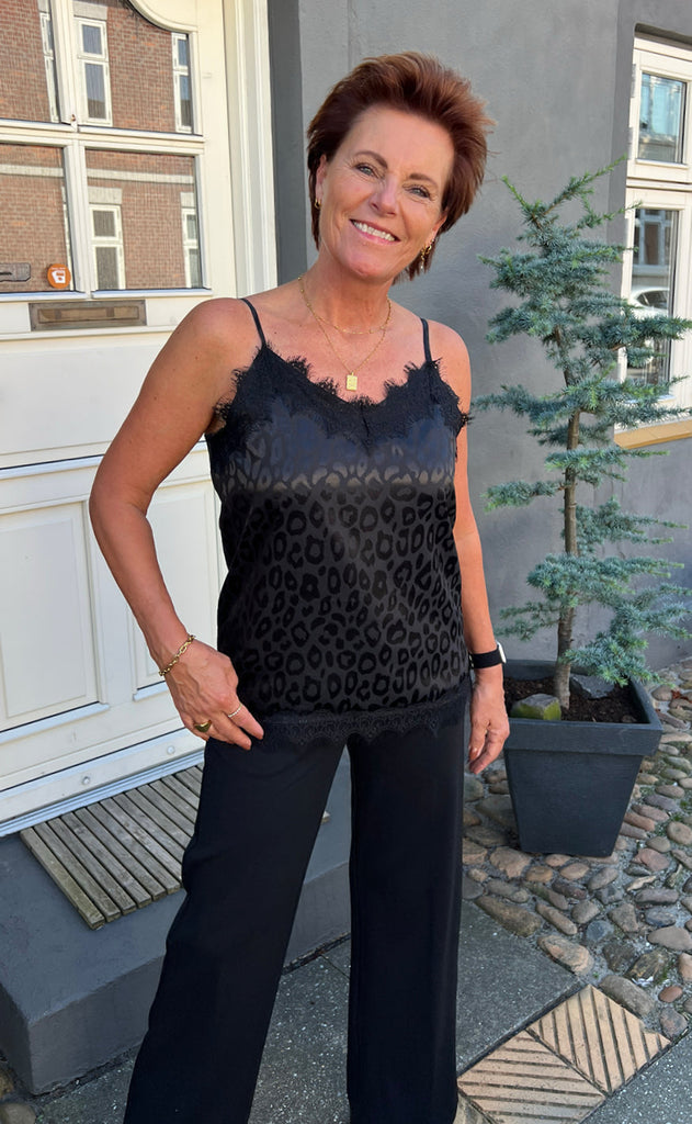 INA Copenhagen Top - Kiki - Black Leopard