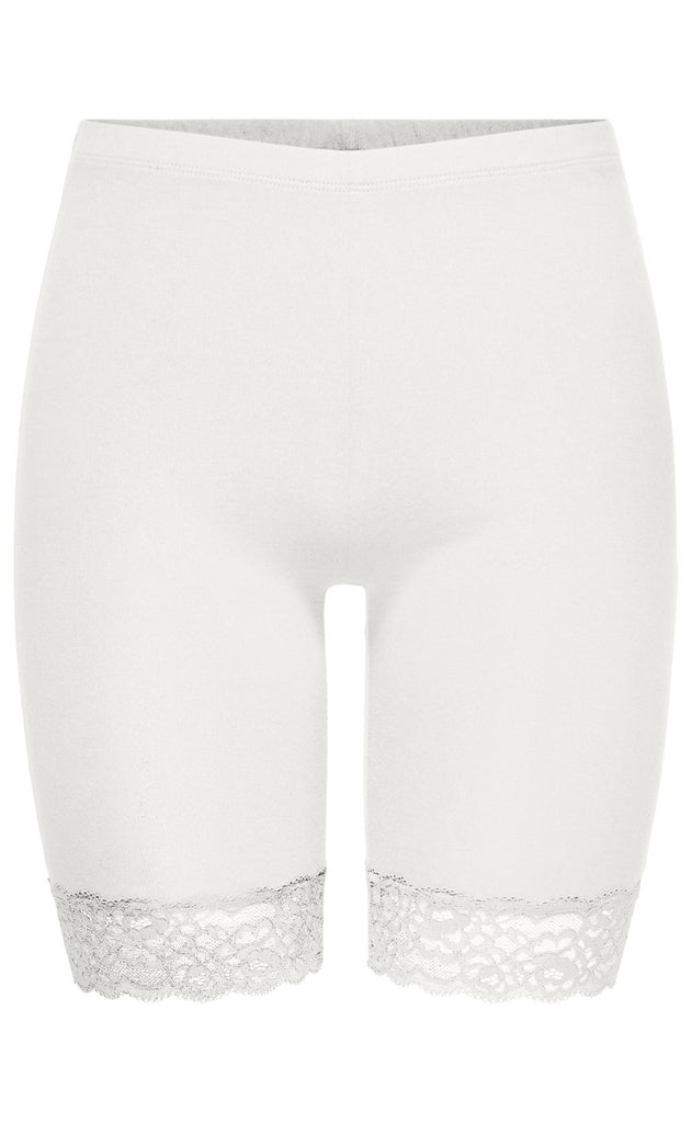 JDY Shorts - Ava Lace - Cloud Dancer