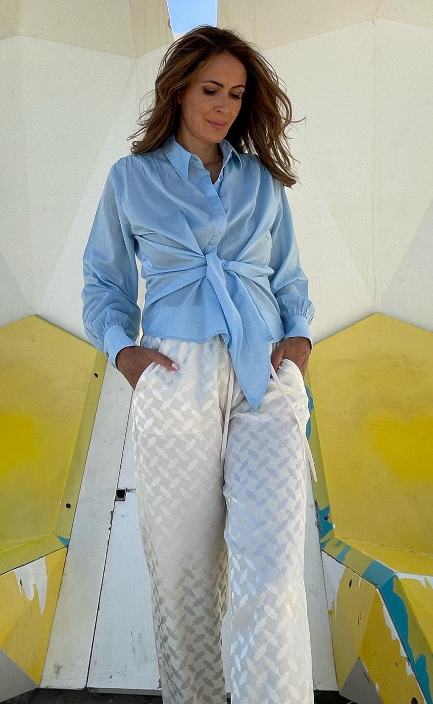 Karmamia Copenhagen Skjorte - Lee - Sky Blue Cotton