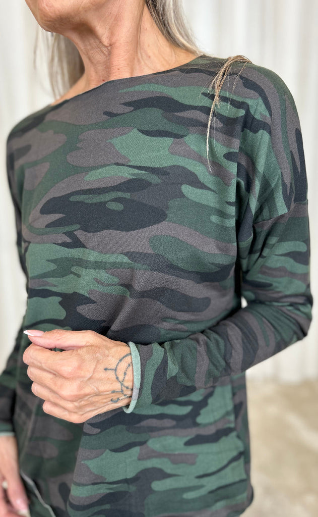 Liberte Top - Alma Fleece - Dusty Camo Dark Brown