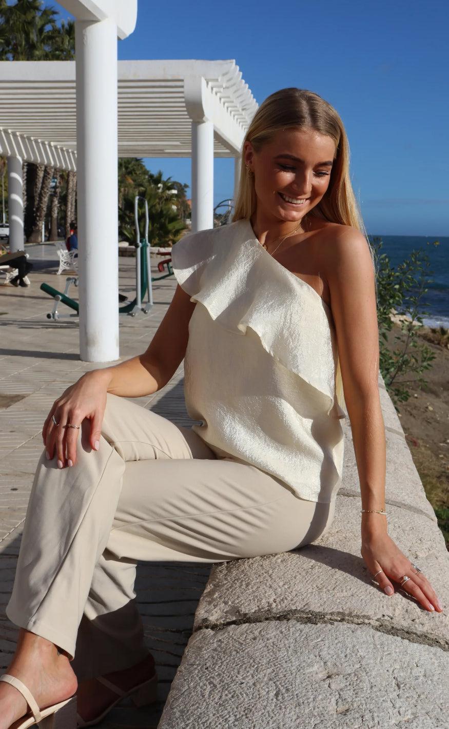 Liberte Top - Rose Offshoulder - Creme