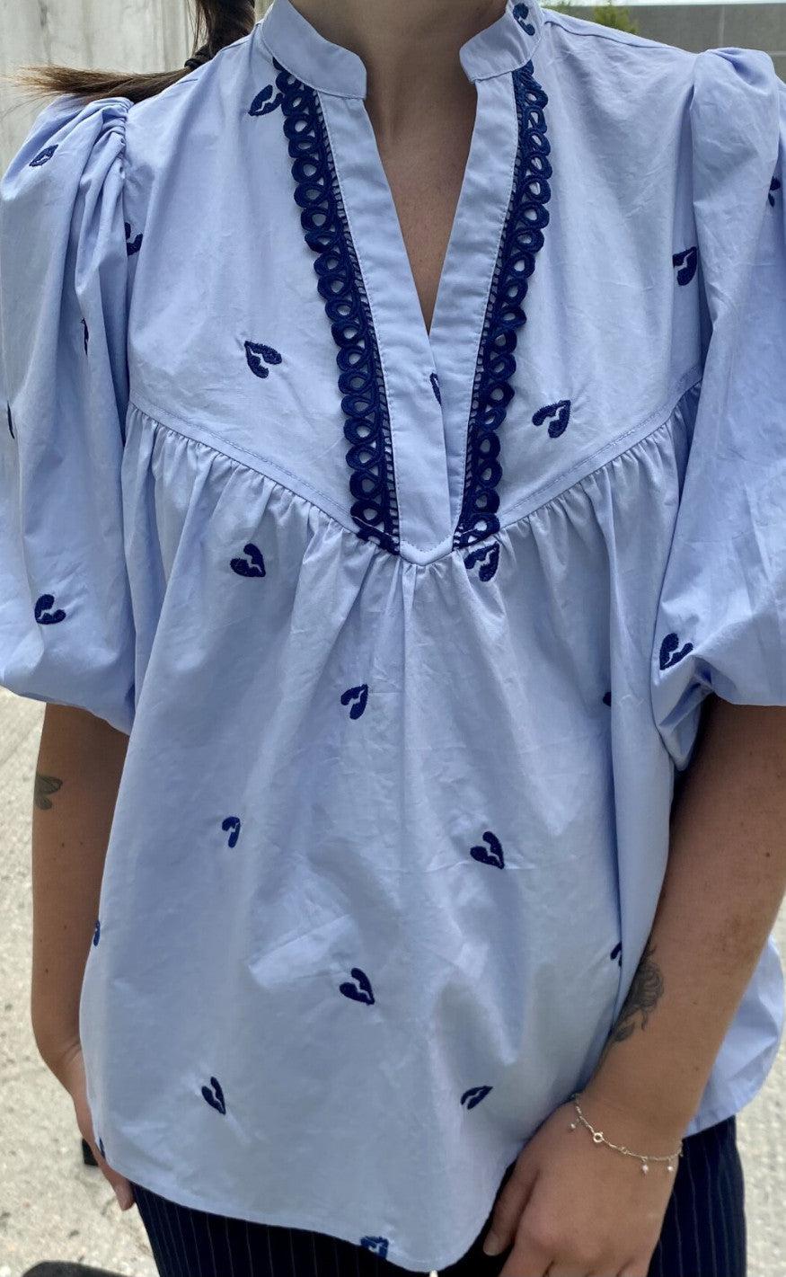 Love & Divine Bluse - Love1013 - Light Blue/Navy