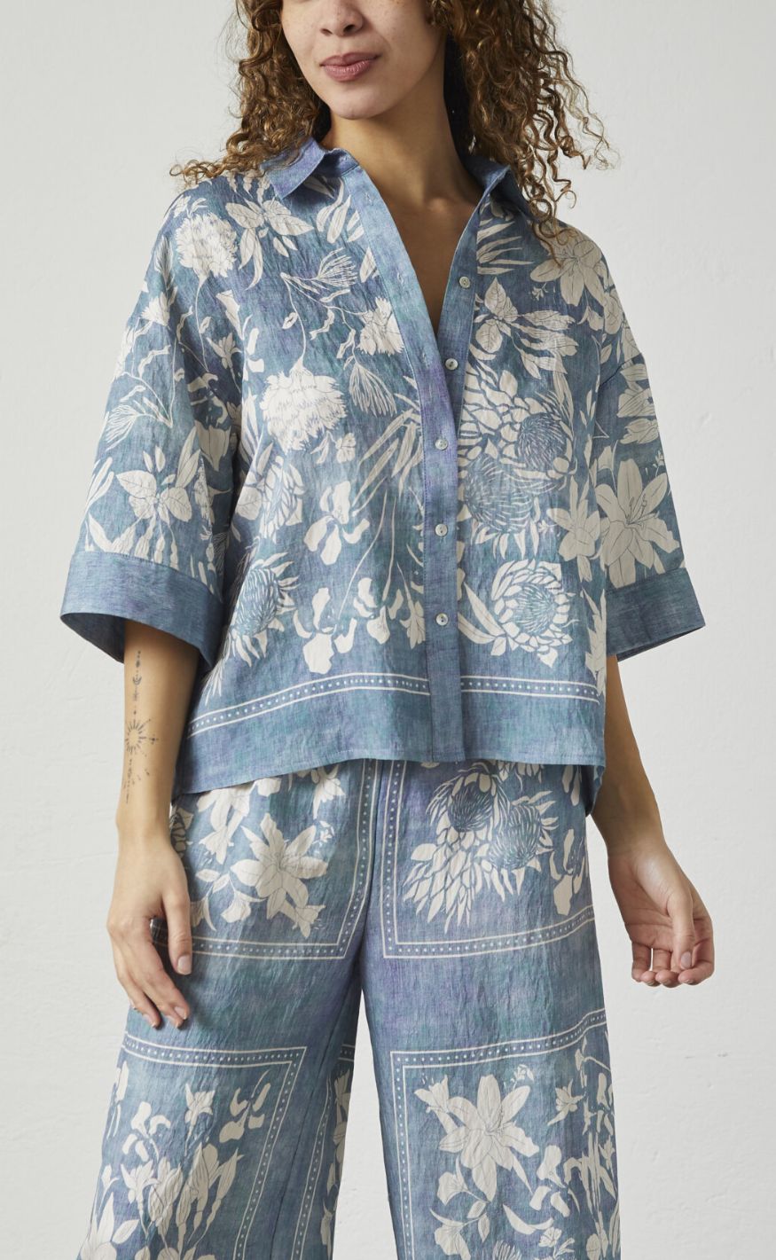 Love & Divine Bluse - Love1338 - Flower