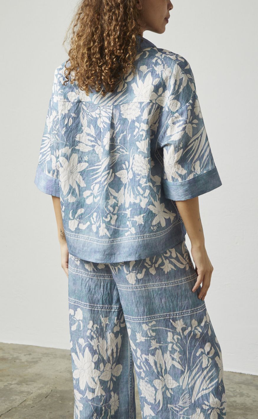 Love & Divine Bluse - Love1338 - Flower