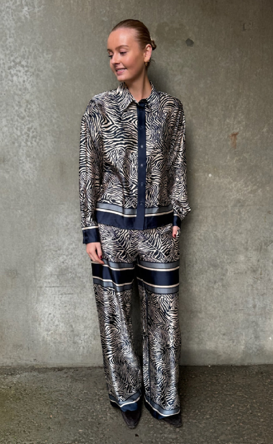 Love & Divine Bukser - Love1024-60 - Navy Zebra