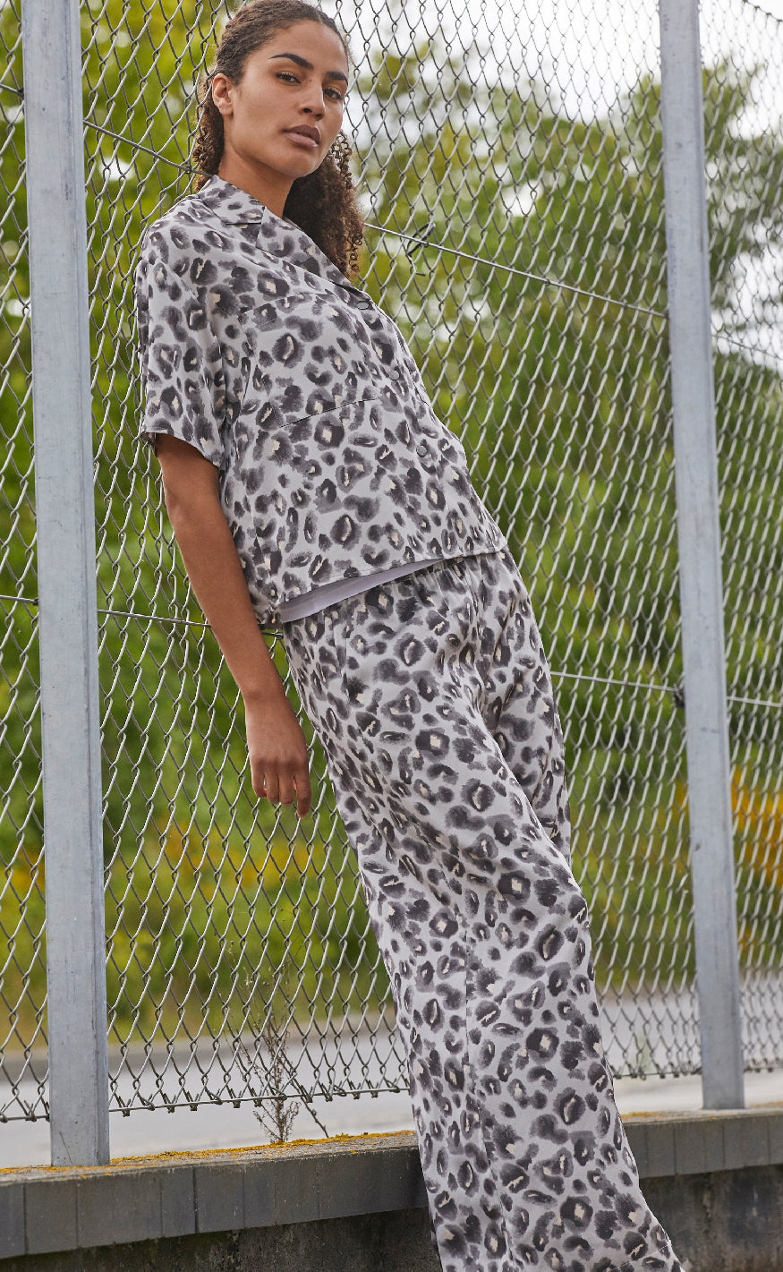 Love & Divine Bluse - Love1175-1 - Blurred Leo