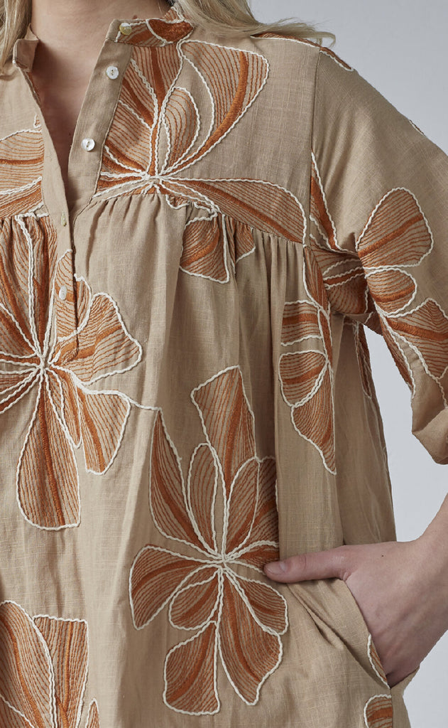 Love & Divine Kjole - Love1009-1 - Sand Flower