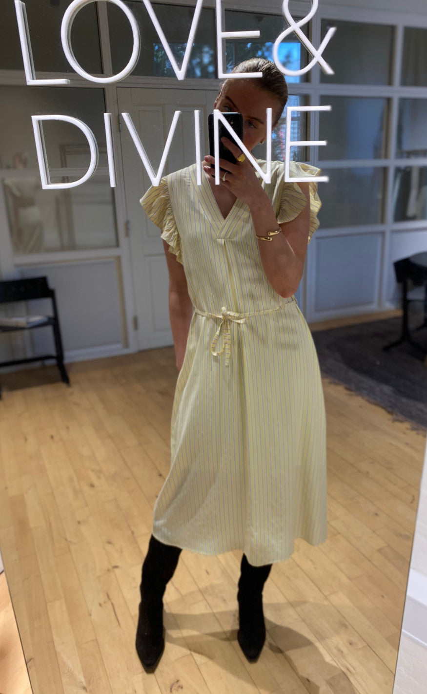 Love & Divine Kjole - Love1383 - Baby Banana/Stripe