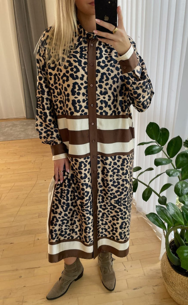 Love & Divine Kjole - Love1394 - Brown Leo