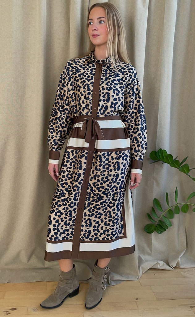 Love & Divine Kjole - Love1394 - Brown Leo