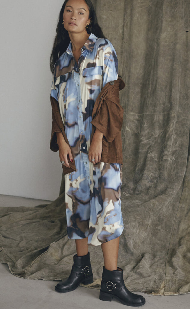 Love & Divine Kjole - Love1397 - Blue Waterprint