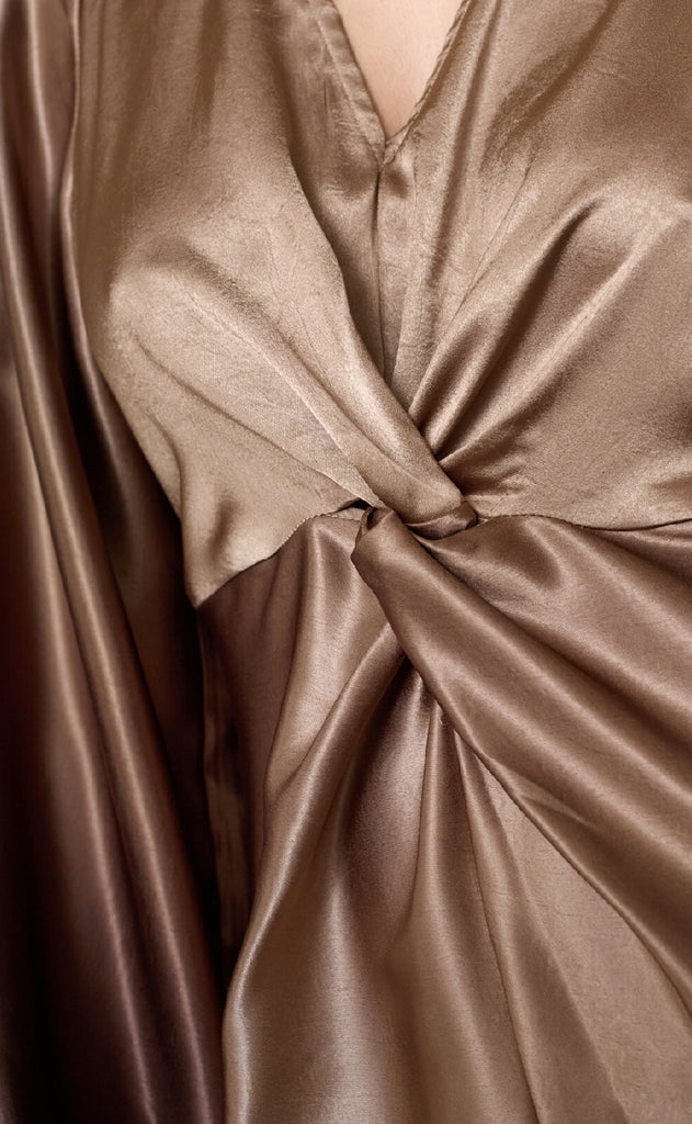 Love & Divine Kjole - Love1404 - Brown Comb.