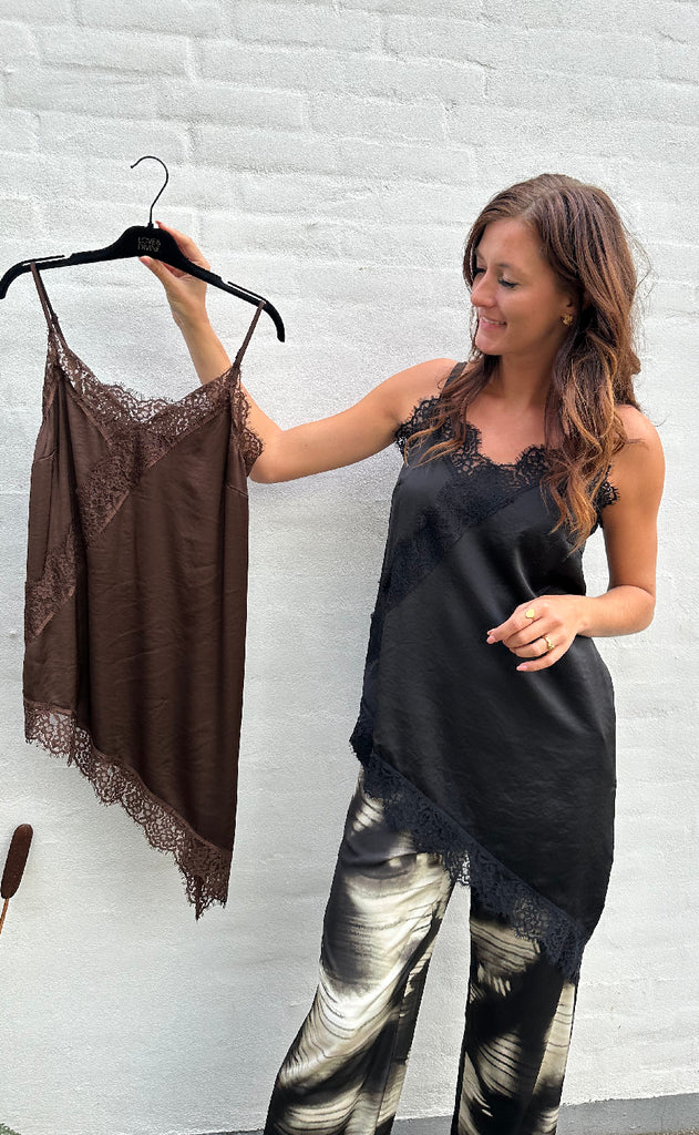 Love & Divine Kjole - Love1472 - D. Chocolate