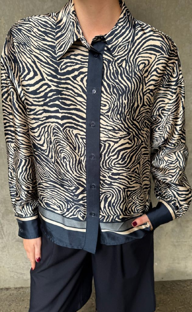 Love & Divine Skjorte - Love1393-1 - Navy Zebra
