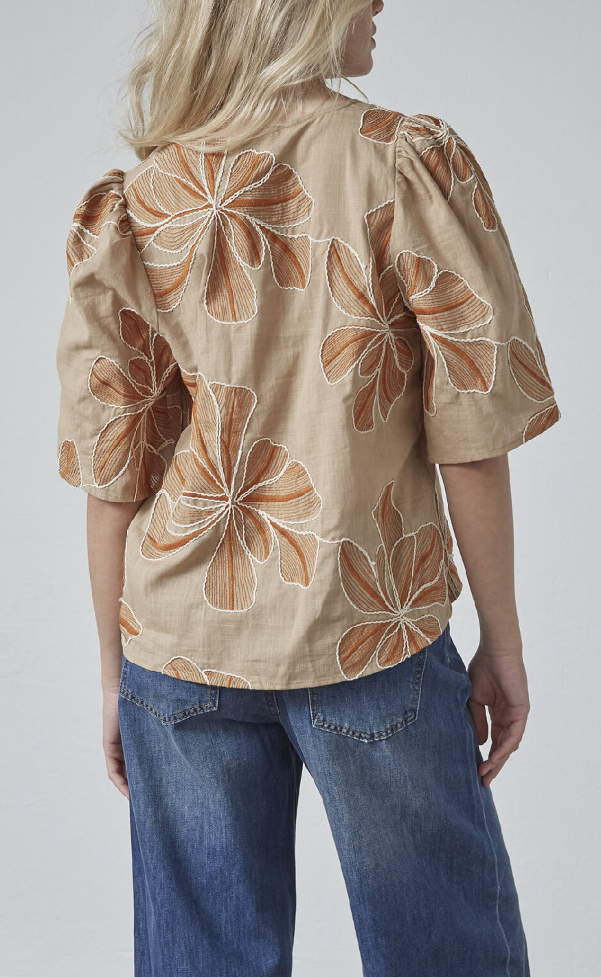 Love & Divine Top - Love1339 - Sand Flower