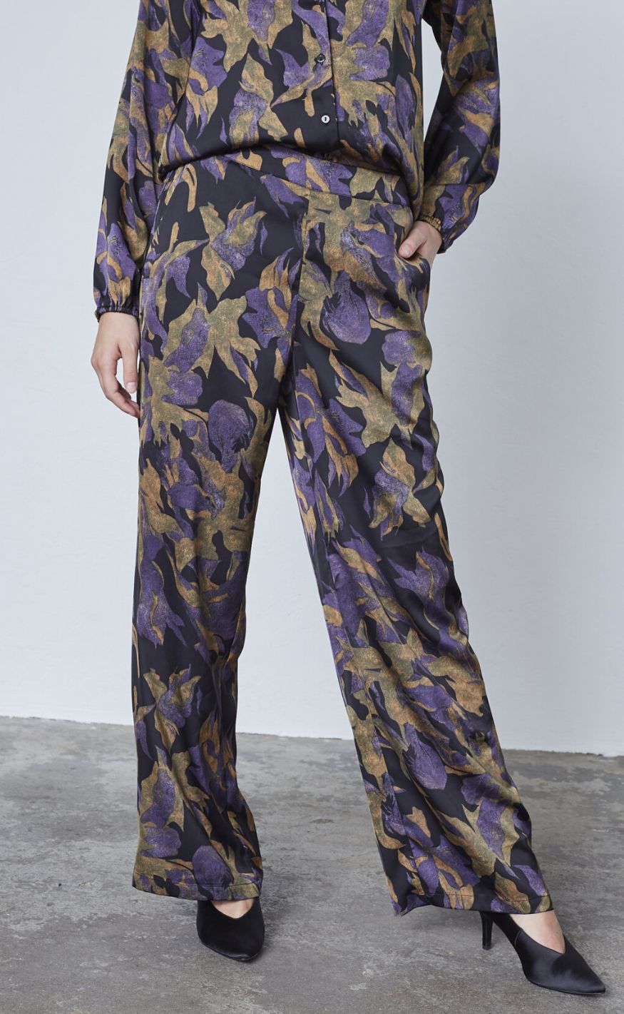 Love&Divine Bukser - Love1024-48 - Black Flower