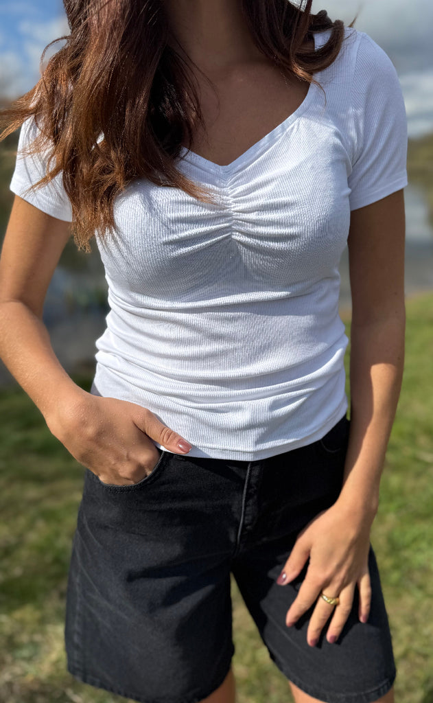 Luxzuz T-shirt - Klaudine - White