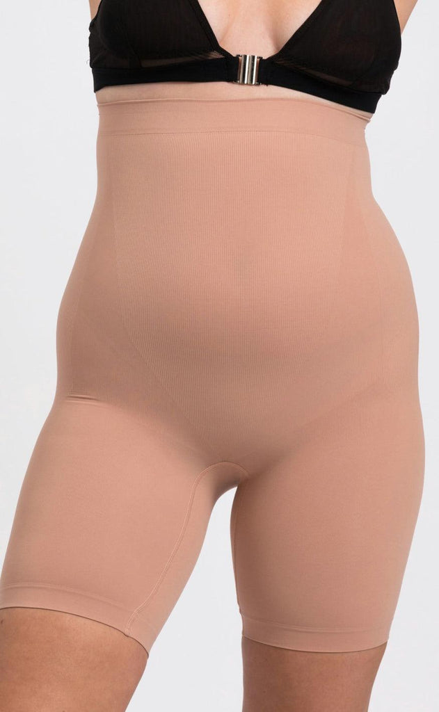 Lykkeland Ateliér Shorts - Shaping Alturra - Tan