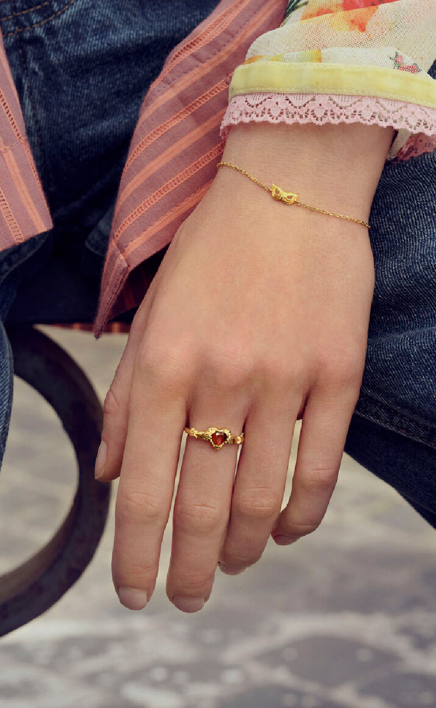 Maanesten Ring - Capulet - Gold Colour